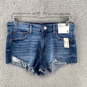 Aero‎ Vintage High Rise Shorty 2.5" Non-Stretch Denim Women's Sz 2 NWT